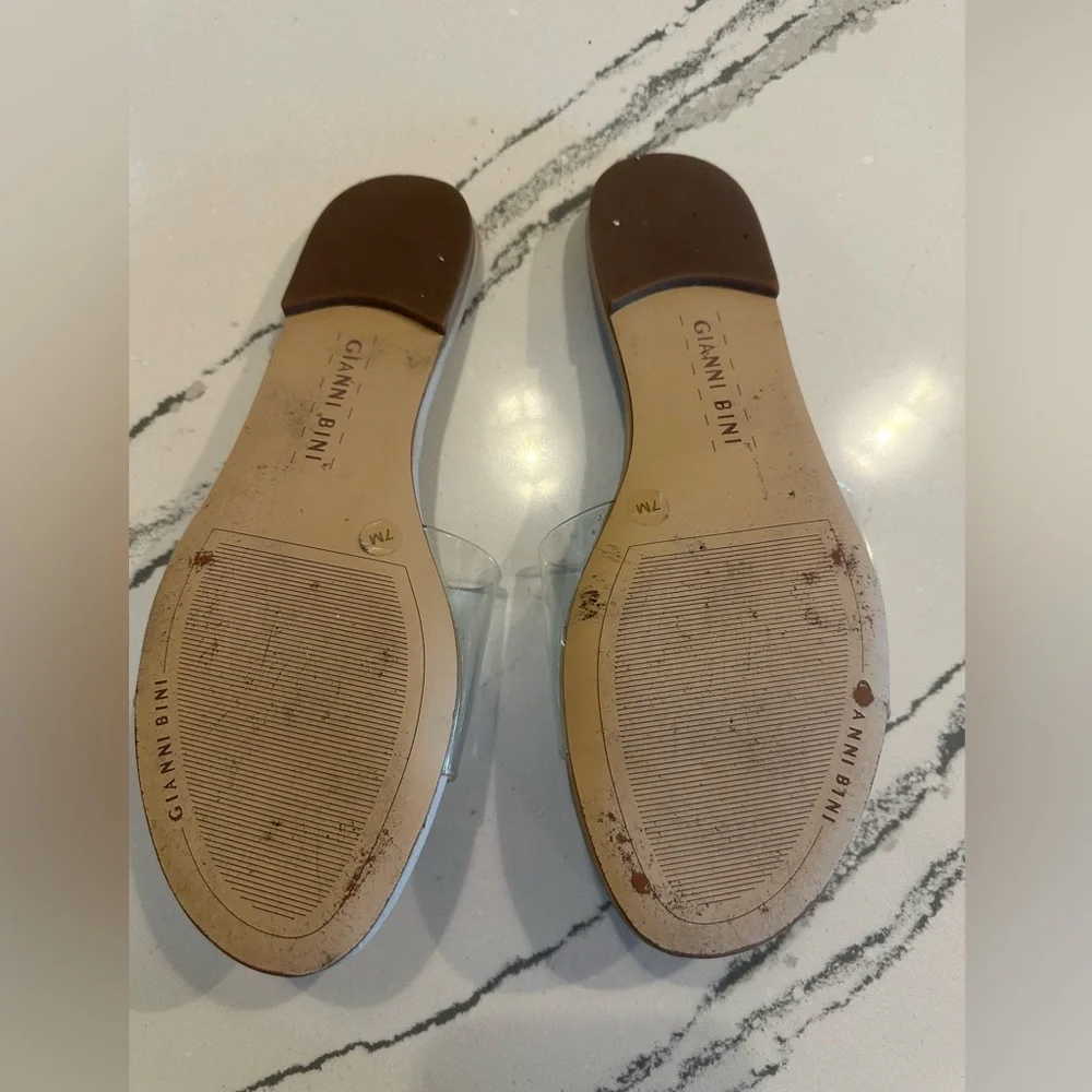 Womens sandal size 7.  Gianni Bini. - Picture 3 of 5
